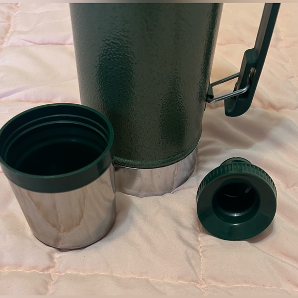 Stanley/alladin quart thermos, stopper, drink stopper. Excellent - Picture 2 of 10